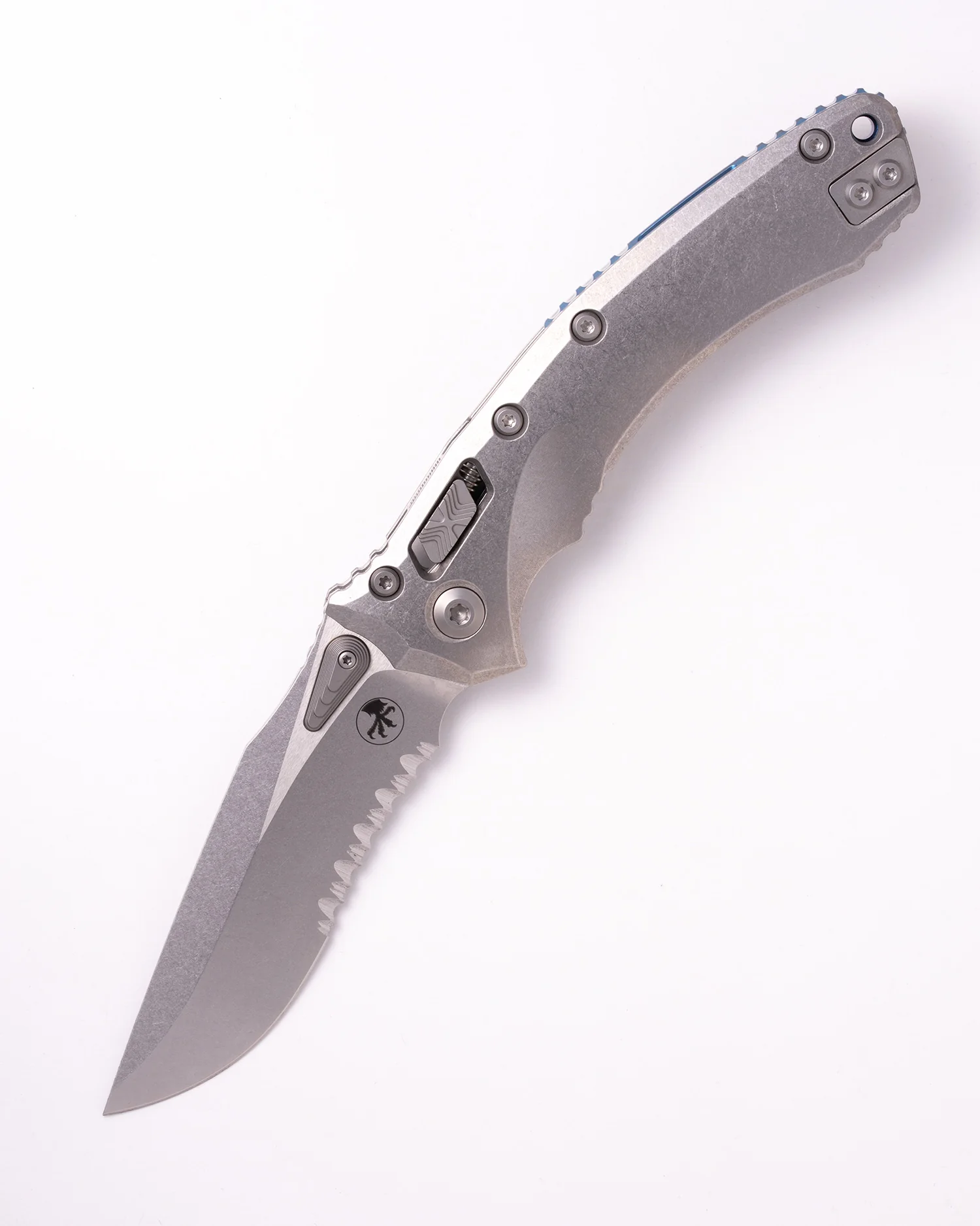 Amphibian® - RAM-LOK™ PARTIAL SERRATED MARFIONE SELECT STONEWASH FINISH STONEWASH FINISH SLAB SIDE TITANIUM W/BLUE TITANIUM ACCENT DOUBLE VAPOR BLAST STAINLESS (137RL-11MS2) - Image 3