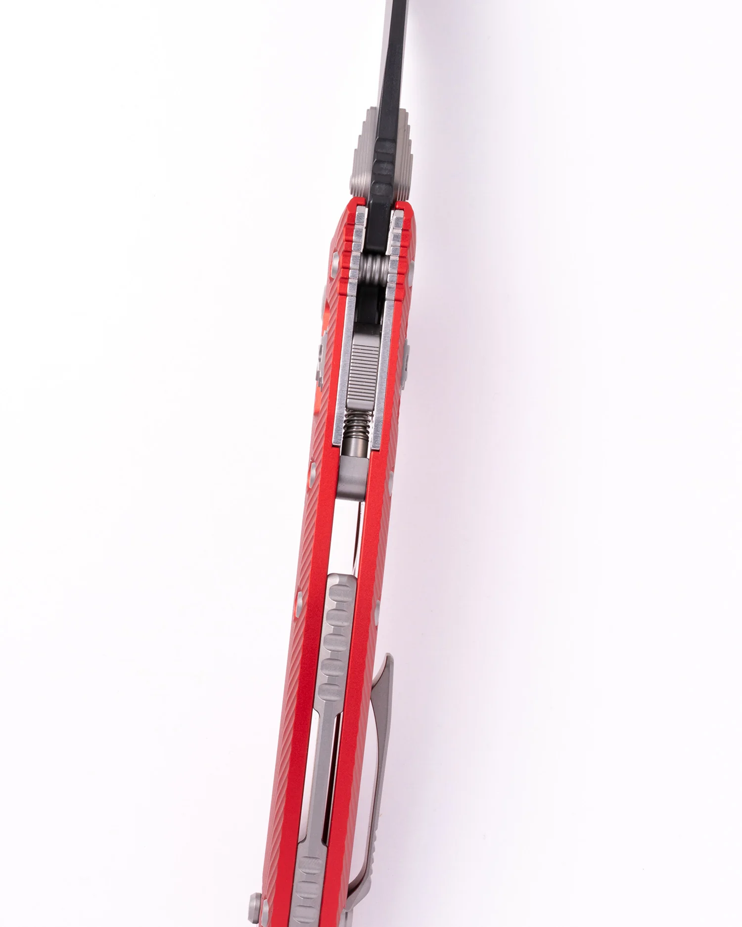 Amphibian® - RAM-LOK™ S/E Black Part Serrate Fluted Aluminum Red (137RL-2FLRD) - Image 3