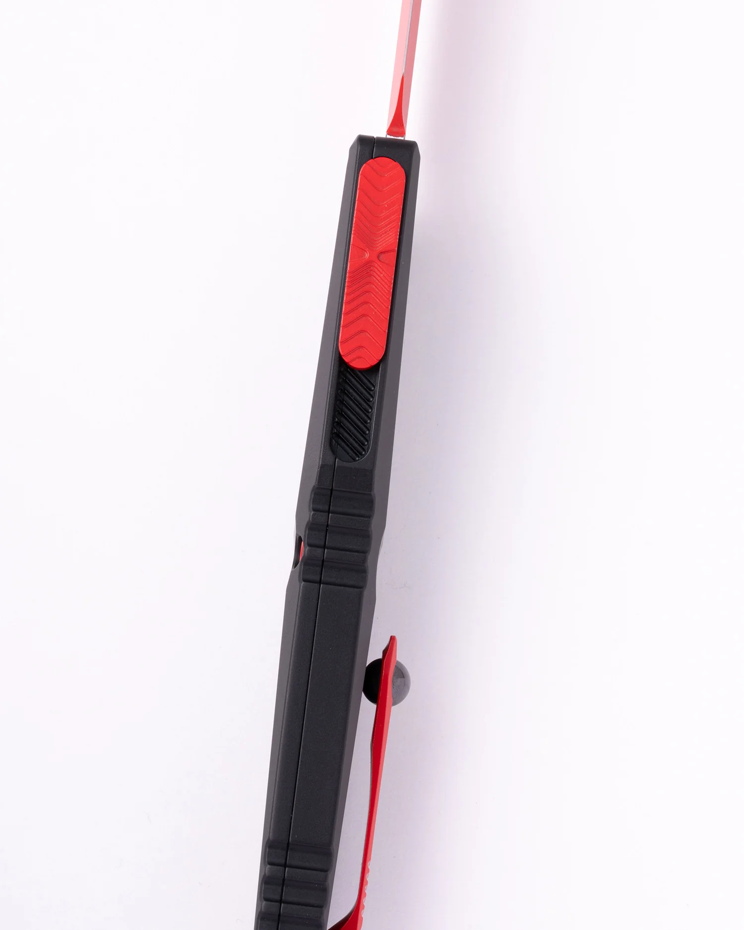 Combat Troodon® D/E Gen III Red Standard Red Claw Black Chassis (1142-1RDSK) - Image 3