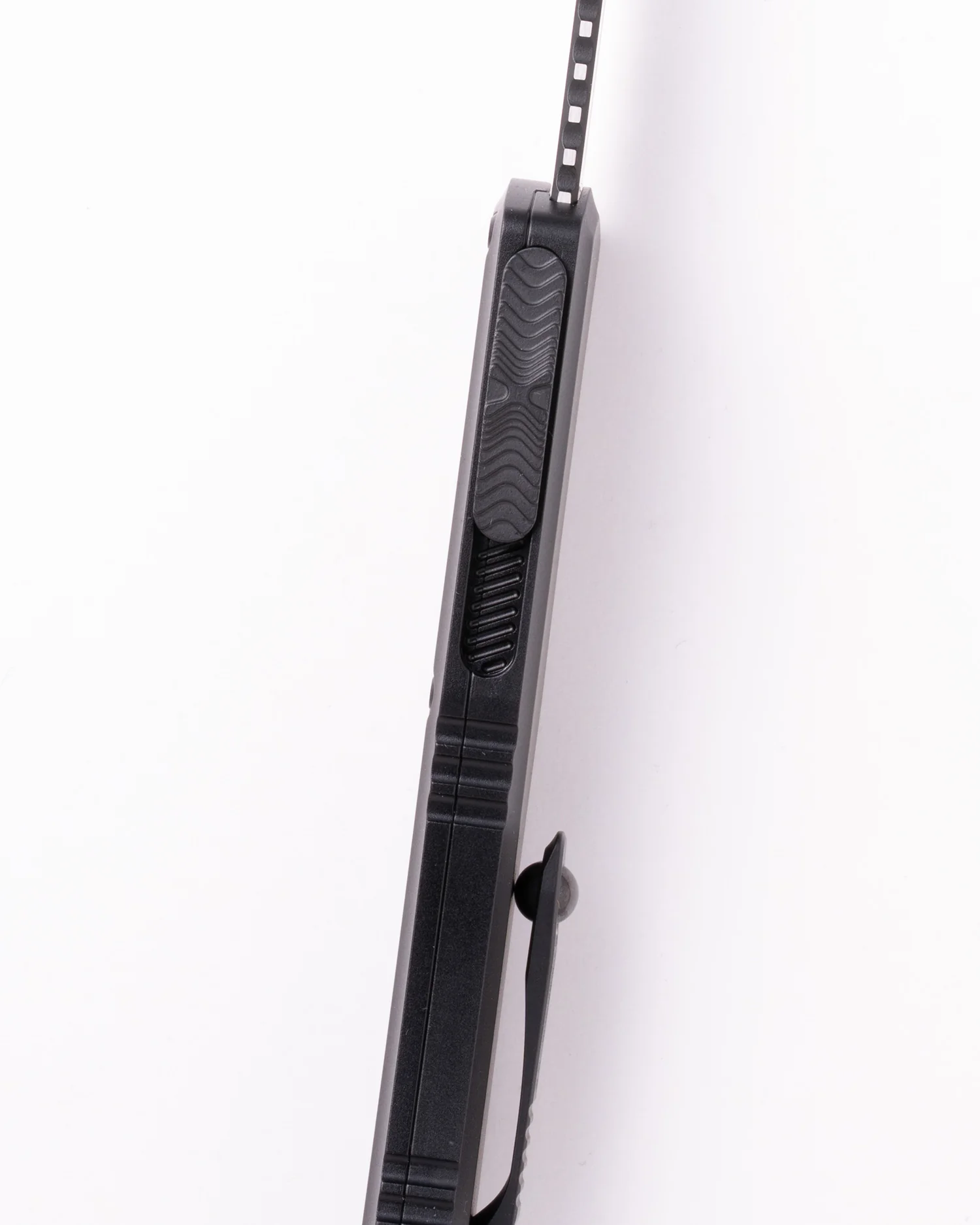 Hera® II Mini Bayonet Black Tactical Partial Serrate (1701M-2T) - Image 3