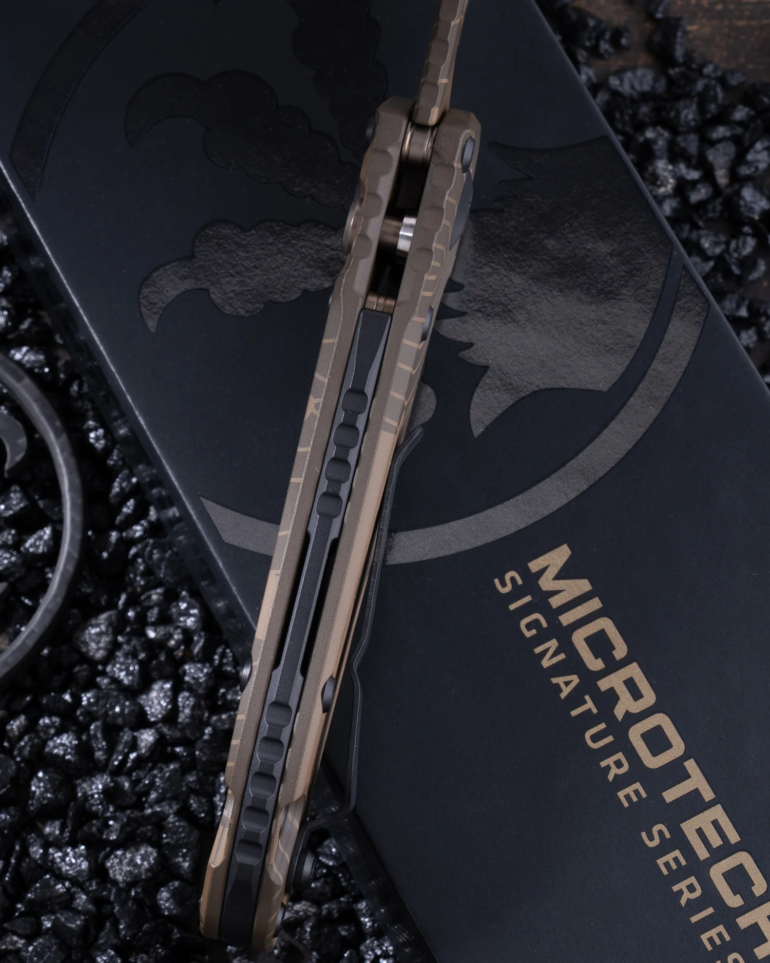 L.U.D.T.® S/E GEN III Signature Series Smooth Handle Topographic Badlands Camo Standard - Image 3