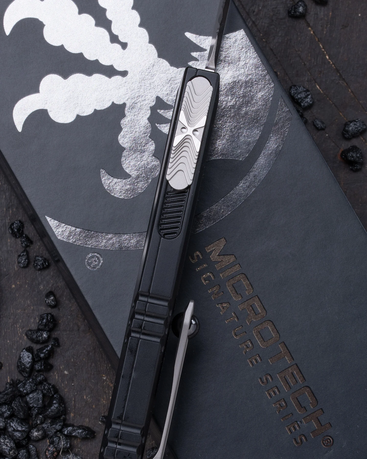 LUMINARY D/E STONEWASH FULL SERRATE BLACK SIGNATURE SERIES (1270-12S) - Image 3