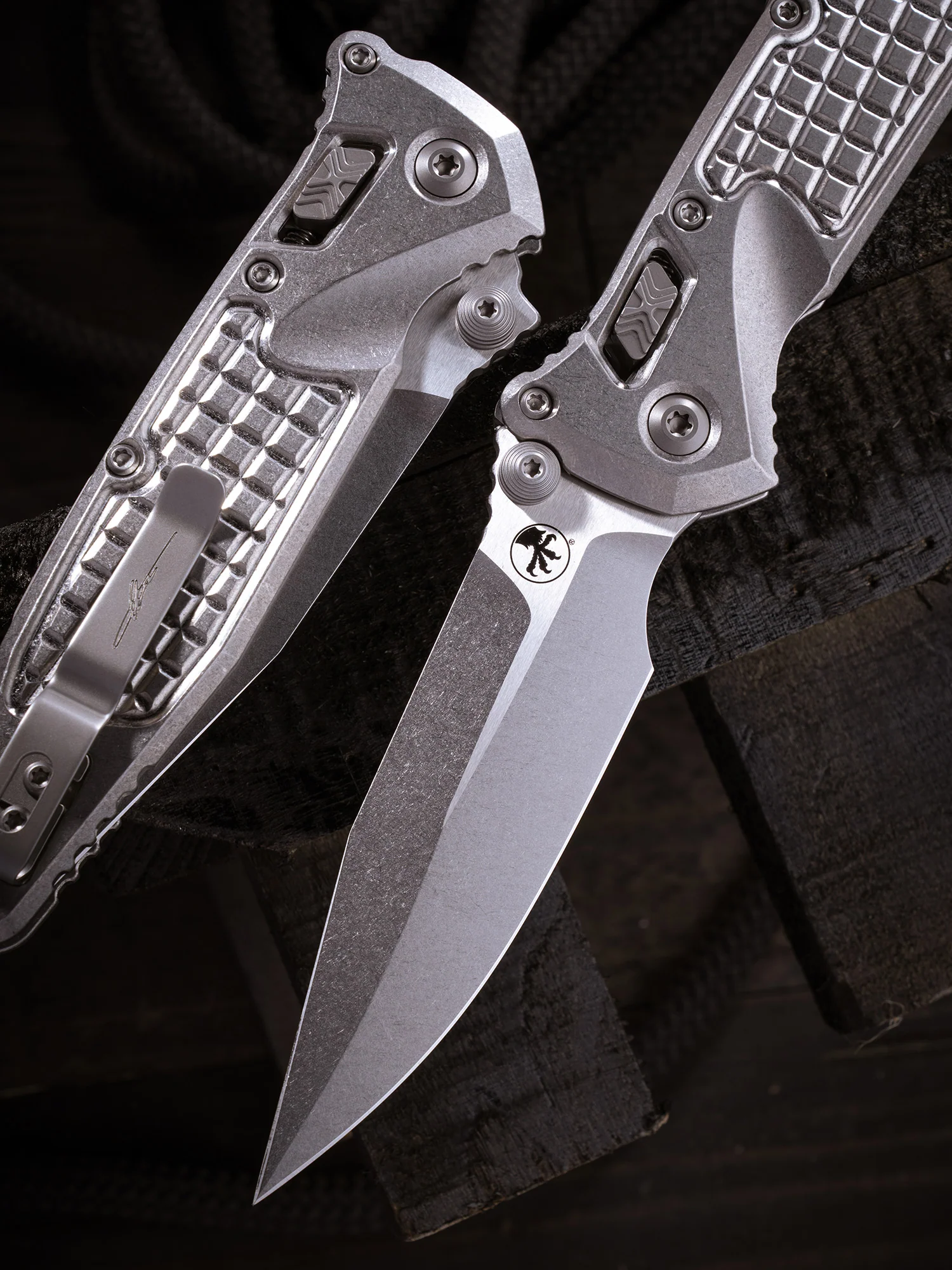 Socom® RAM-LOK™ – Spear Point Marfione Select Stonewash Finish Frag Pattern Titanium W/ Blue Titanium Accent Double Vapor Blast Stainless - Image 3